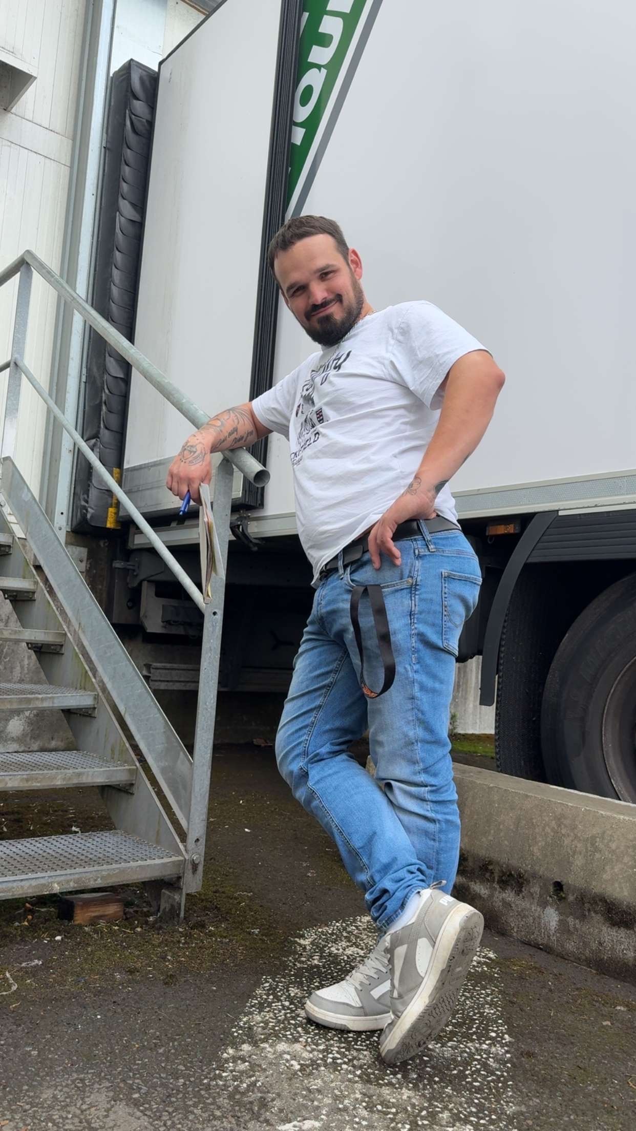 Profil de Guerin, 37 ans, Trav à Bury