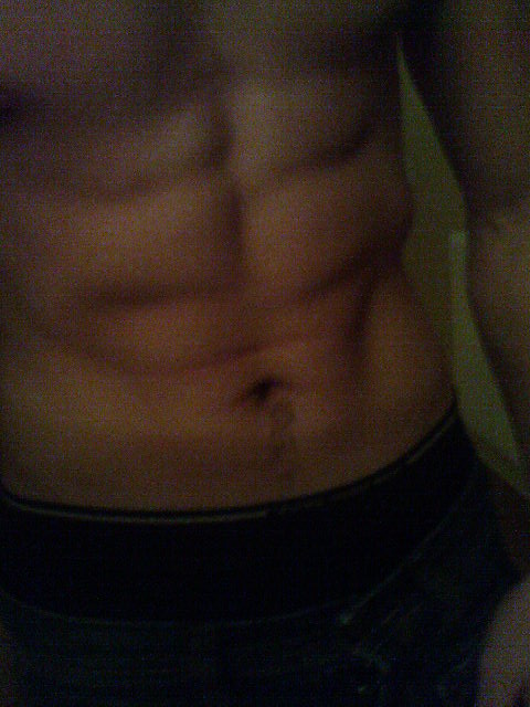 Profil de Elvedin, 26 ans, Trav à Edberg