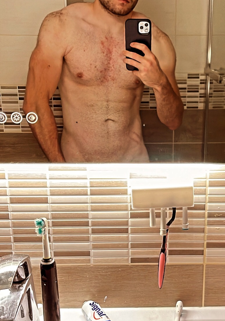 Profil de Fouzi, 26 ans, Trav à Falher