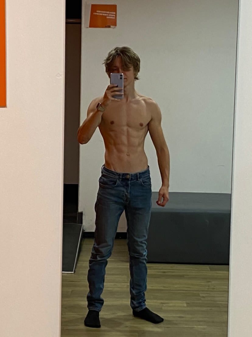 Profil de Oualid, 22 ans, Trav à Lanigan