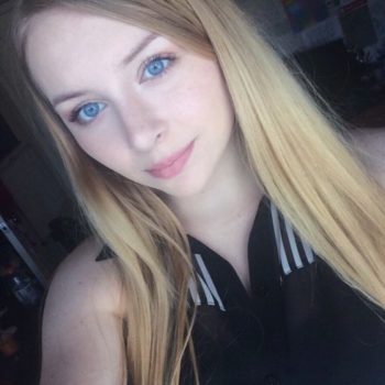 Profil de Bea, 25 ans, Trav à Saint-Urbain