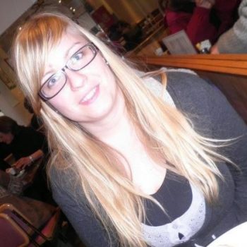 Profil de Anne-constance, 29 ans, Trav à Sainte-Brigitte-des-Saults