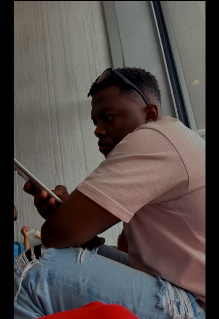 Profil de Romulus, 25 ans, Trav à Duval