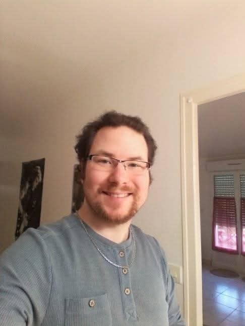 Profil de Kamardine, 32 ans, Trav à Stony Plain