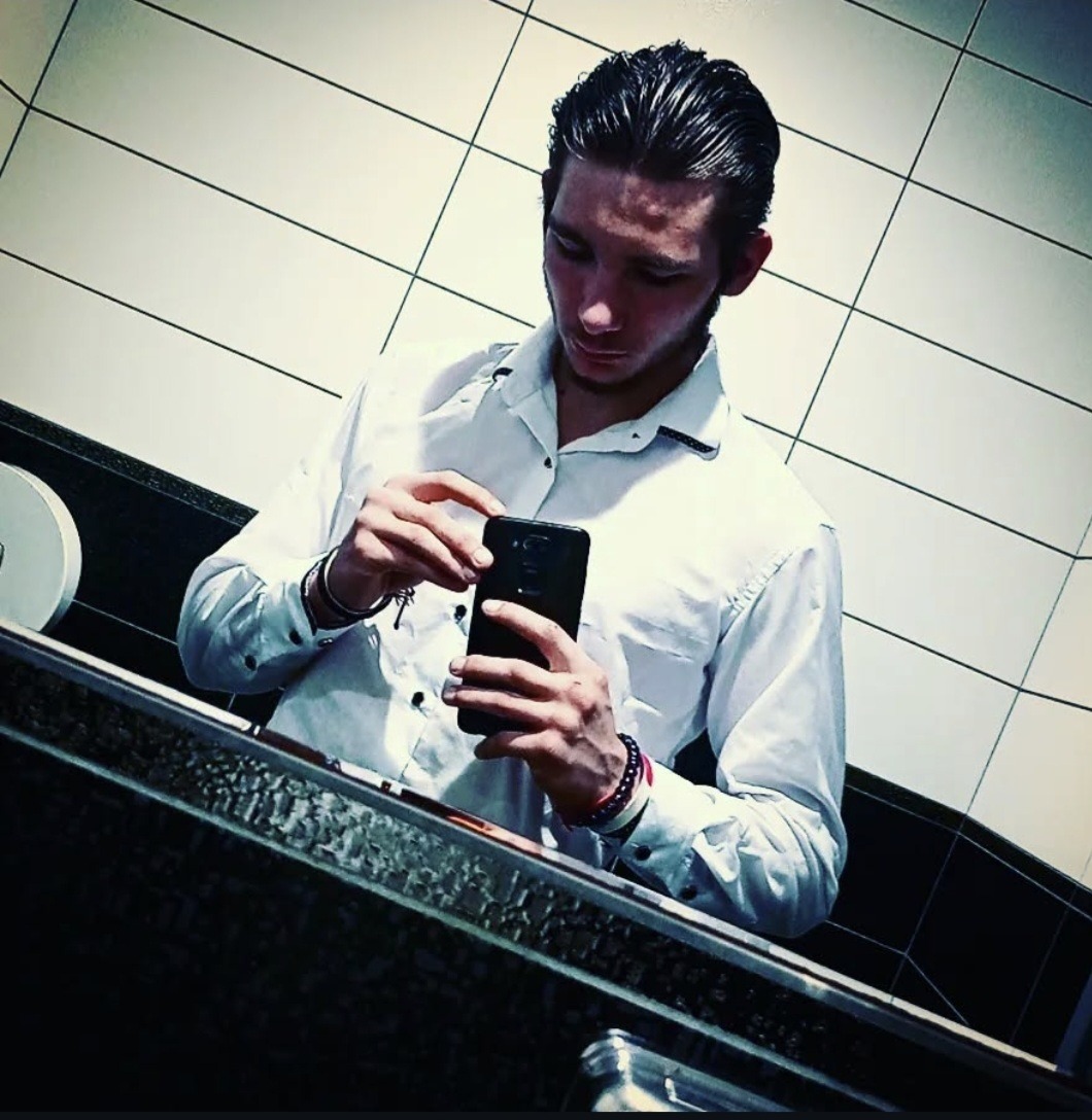 Profil de Carlu, 18 ans, Trav à Plummer Additional