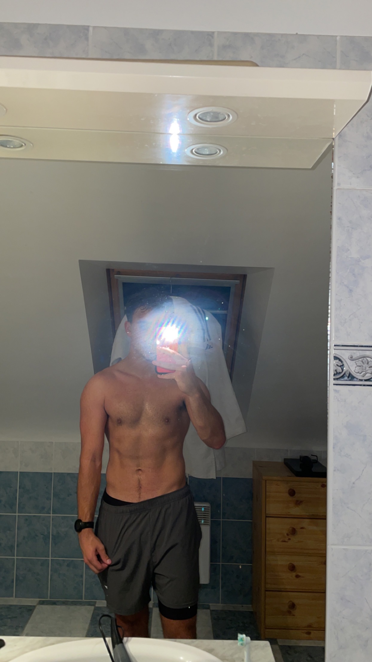 Profil de Liron, 19 ans, Trav à Saint-Guy