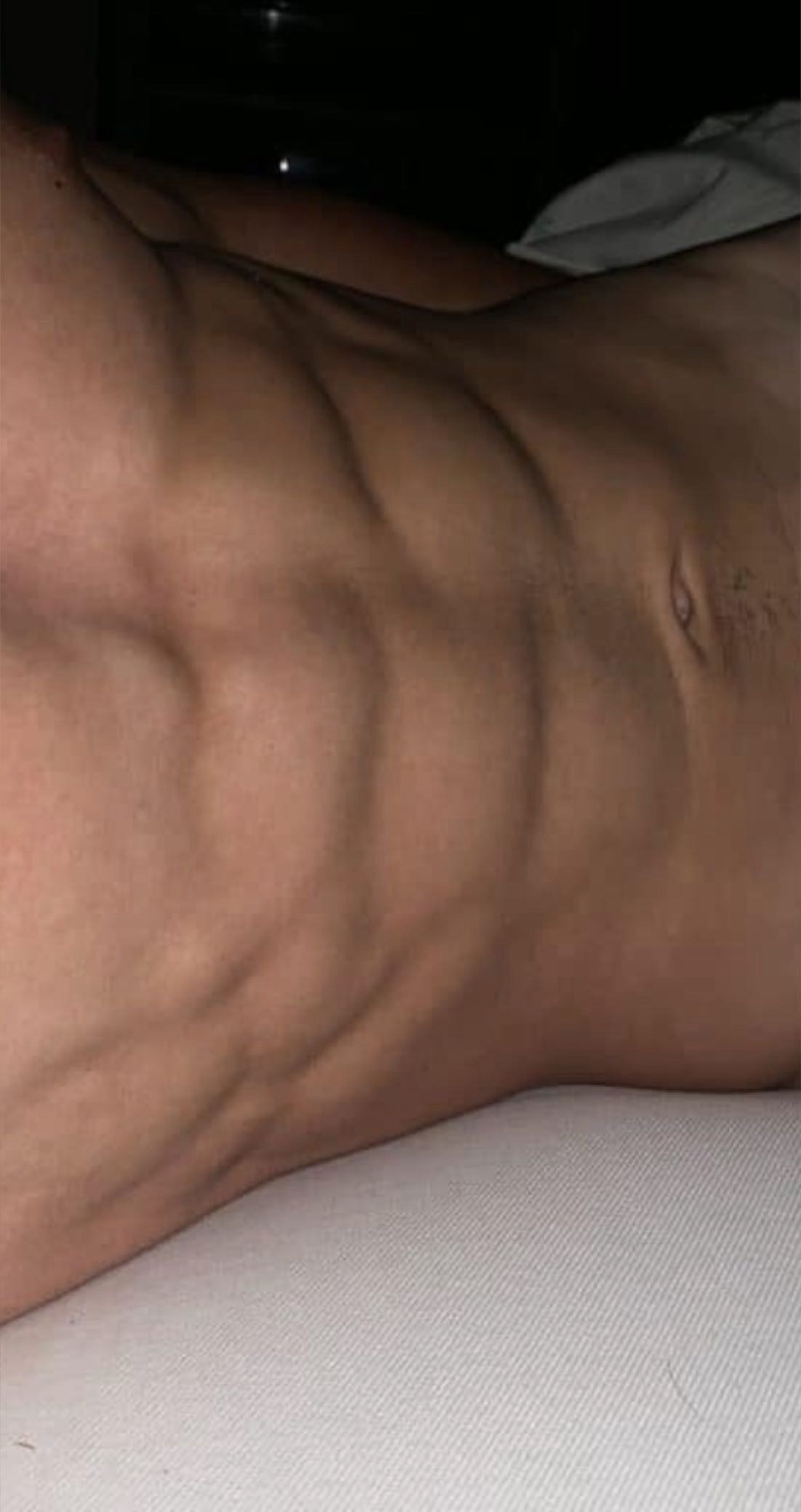 Profil de Hisham, 27 ans, Trav à High River