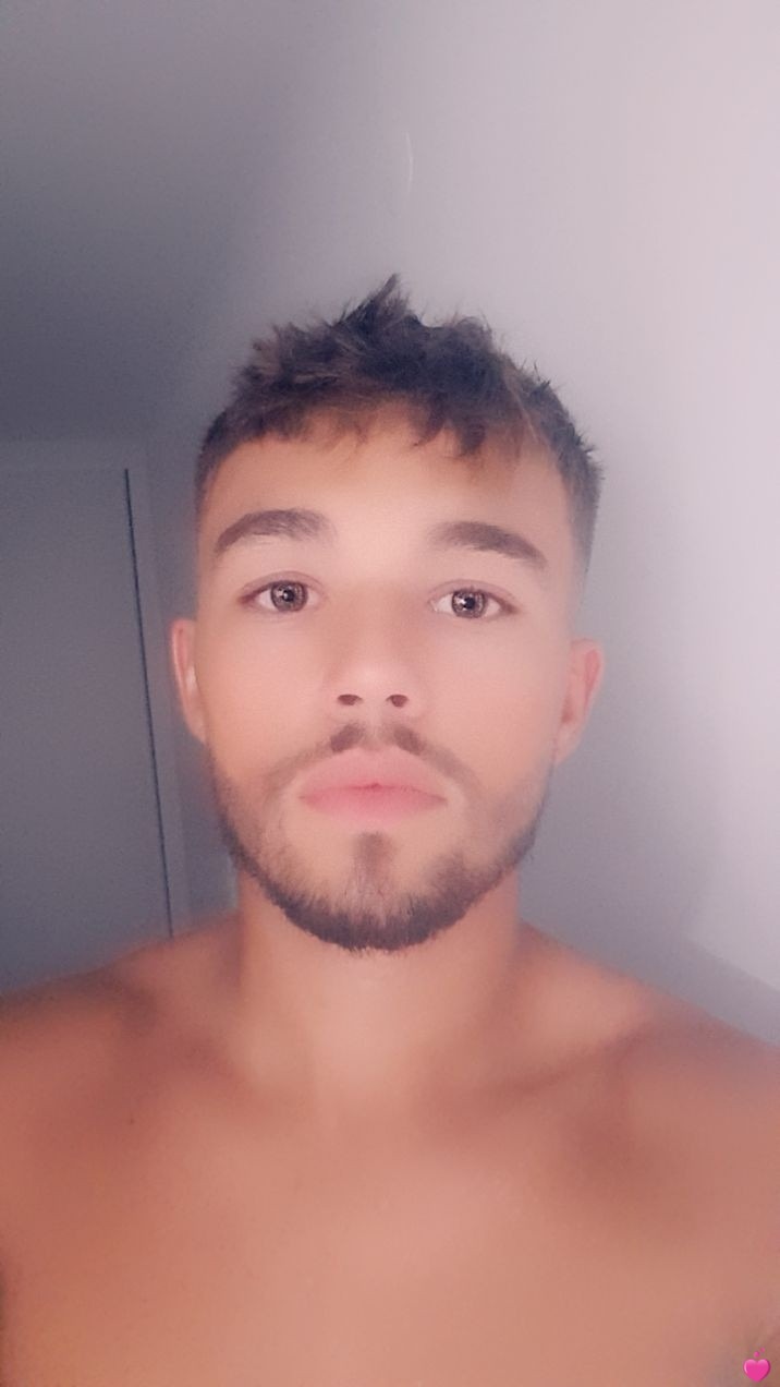 Profil de Dawud, 20 ans, Trav à Andrew